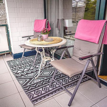Schwalbennest - Hundefreundlich, Sauna, Pool, Dachterrasse, See & Natur Möhnesee エクステリア 写真
